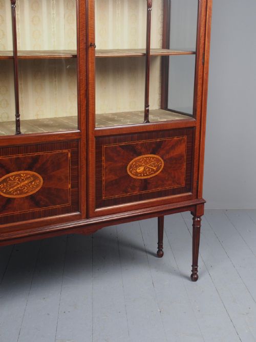 ANTIQUE SHERATON STYLE INLAID MAHOGANY DISPLAY CABINET - ADDITIONAL PHOTO 11
