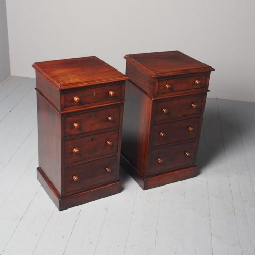 Antique Pair of Victorian Mahogany Bedside Cabinets