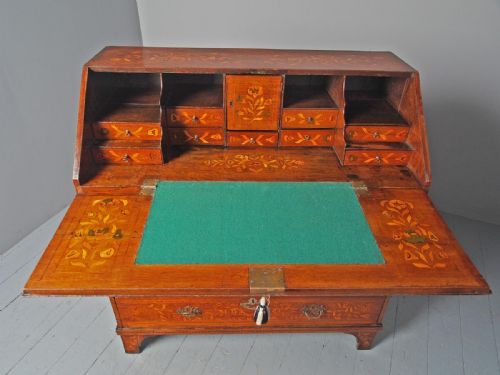 EARLY 19TH CENTURY LARGE DUTCH MARQUETRY BUREAU - ADDITIONAL PHOTO 10