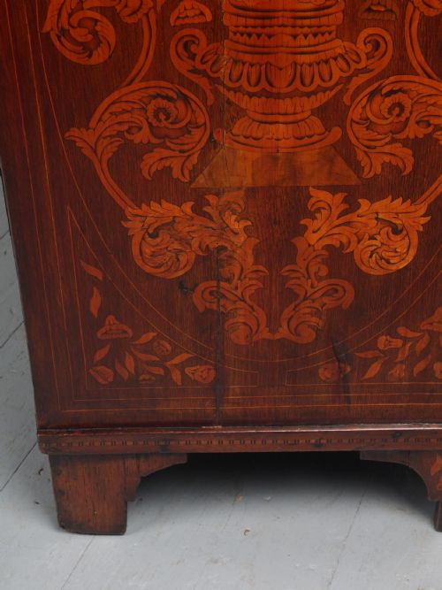 EARLY 19TH CENTURY LARGE DUTCH MARQUETRY BUREAU - ADDITIONAL PHOTO 16