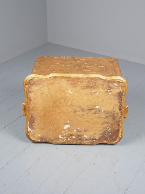 GEORGE I STYLE GILTWOOD TABLE - ADDITIONAL PHOTO 10