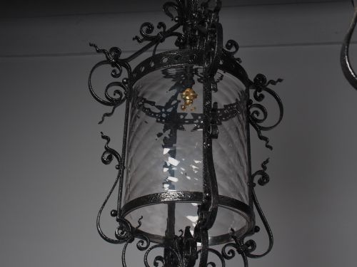PAIR OF 1920S BLACKSMITH MADE CAST IRON HALL LANTERNS - ADDITIONAL PHOTO 6