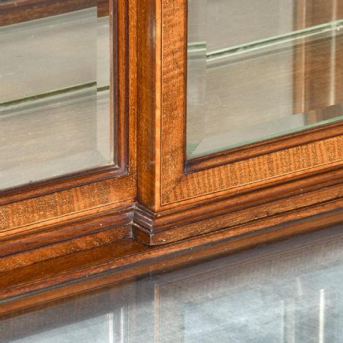SHERATON STYLE DISPLAY CABINET - ADDITIONAL PHOTO 1