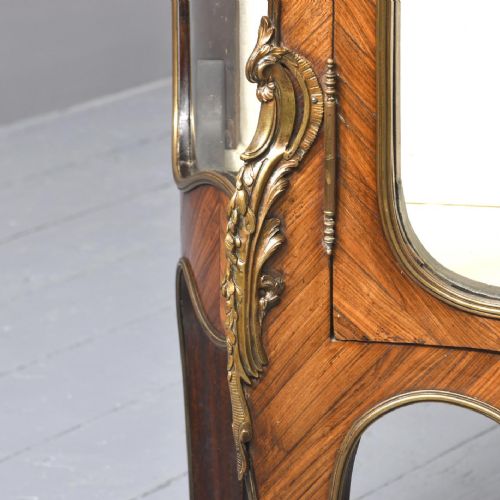 FRENCH KINGWOOD SERPENTINEFRONT DISPLAY CABINET - ADDITIONAL PHOTO 4