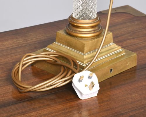 CAST BRASS AND GLASS CORINTHIAN LAMP - ADDITIONAL PHOTO 5