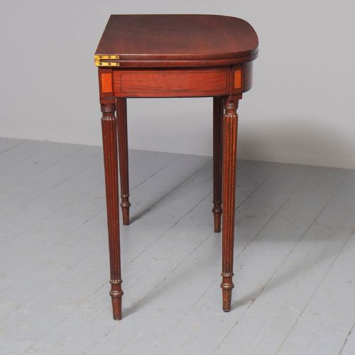 NEAT SIZE GEORGE III MAHOGANY FOLD OVER TEA TABLE - ADDITIONAL PHOTO 8