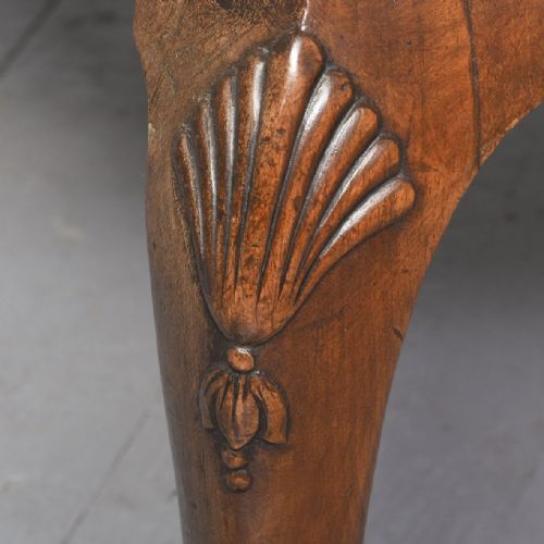 GEORGE II STYLE WALNUT DESK - ADDITIONAL PHOTO 1