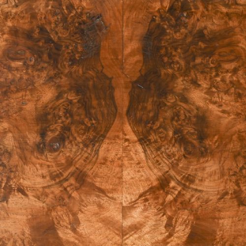 GEORGE II STYLE WALNUT DESK - ADDITIONAL PHOTO 6