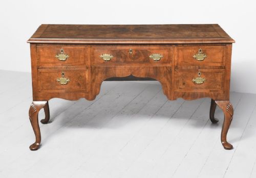 GEORGE II STYLE WALNUT DESK - ADDITIONAL PHOTO 9