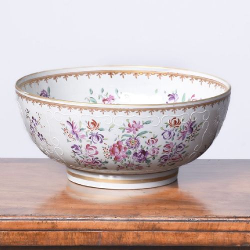 Chinese Armorial Bowl