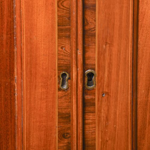 INLAID GEORGE III LINEN PRESS - ADDITIONAL PHOTO 2