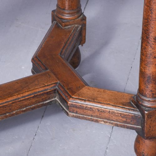 NEAT SIZED LIBRARY TABLE - ADDITIONAL PHOTO 3