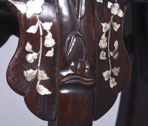 RARE PAIR OF CHINESE TALL MOTHEROFPEARL INLAID HONGMU PLANT STANDS - ADDITIONAL PHOTO 3