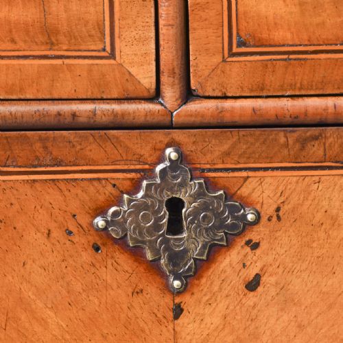 WILLIAM MARY INLAID WALNUT CHEST OF DRAWERS - ADDITIONAL PHOTO 3