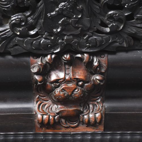 A 17TH CENTURY FLEMISHDUTCH ROSEWOOD KAST - ADDITIONAL PHOTO 6