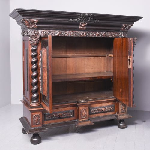 A 17TH CENTURY FLEMISHDUTCH ROSEWOOD KAST - ADDITIONAL PHOTO 10