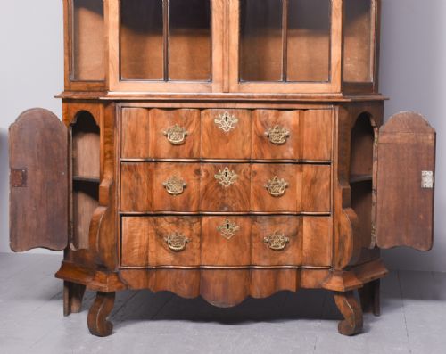 A DUTCH WALNUT DISPLAY CABINET - ADDITIONAL PHOTO 10