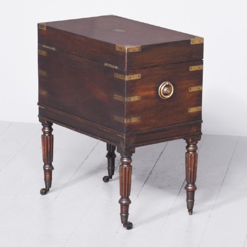 GEORGE IV VIN DU GUARD ON STAND - ADDITIONAL PHOTO 9