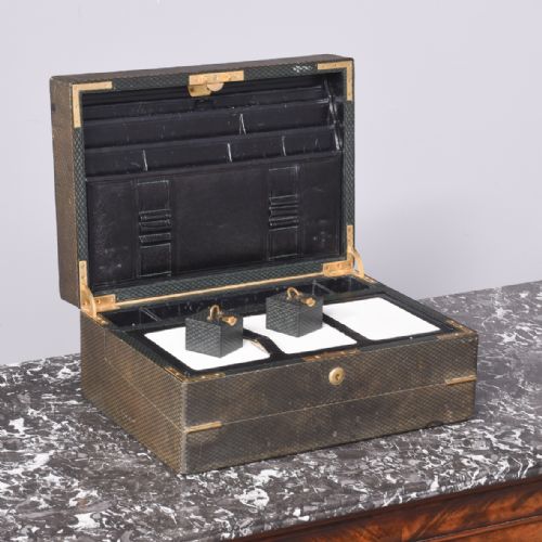 EXHIBITION QUALITY EMBOSSED LEATHER WRITING BOX - ADDITIONAL PHOTO 3