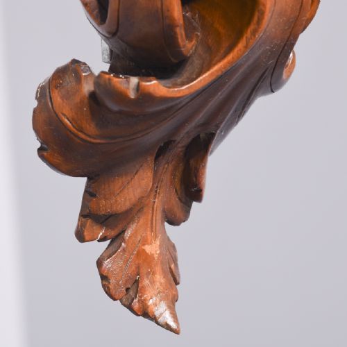 PAIR OF CARVED LIMEWOOD WALL BRACKETS - ADDITIONAL PHOTO 4