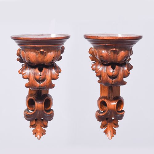 PAIR OF CARVED LIMEWOOD WALL BRACKETS - ADDITIONAL PHOTO 7