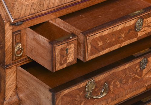 EXHIBITION QUALITY BUREAU BY MORISON OF EDINBURGH - ADDITIONAL PHOTO 8