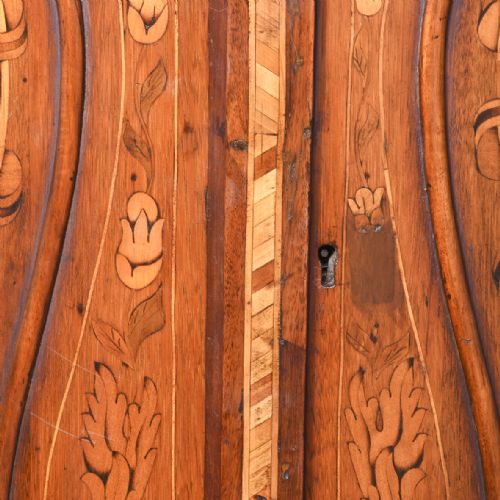 DUTCH SERPENTINE DOUBLE CORNER CABINET - ADDITIONAL PHOTO 6