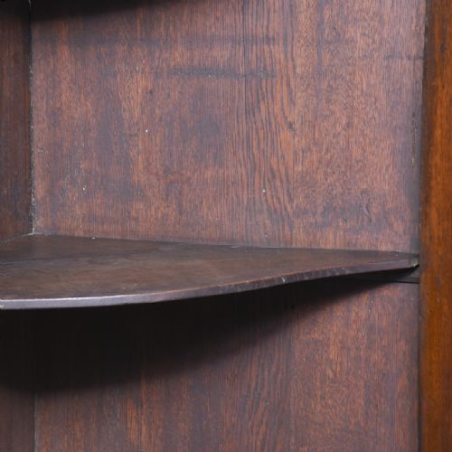 DUTCH SERPENTINE DOUBLE CORNER CABINET - ADDITIONAL PHOTO 9