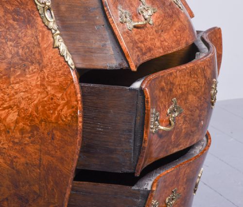 ITALIAN BOMBE SHAPED COMMODE - ADDITIONAL PHOTO 8