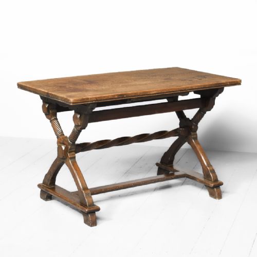 Arts and Crafts Fumed Oak Centre Table Designed by Sir Robert Lorimer