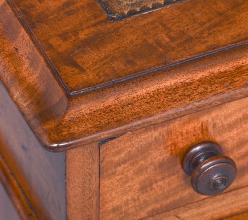 VICTORIAN MAHOGANY PEDESTAL DESK - ADDITIONAL PHOTO 1