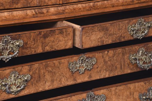 KING WILLEM I OF THE NETHERLANDS BURR WALNUT CABINET - ADDITIONAL PHOTO 12