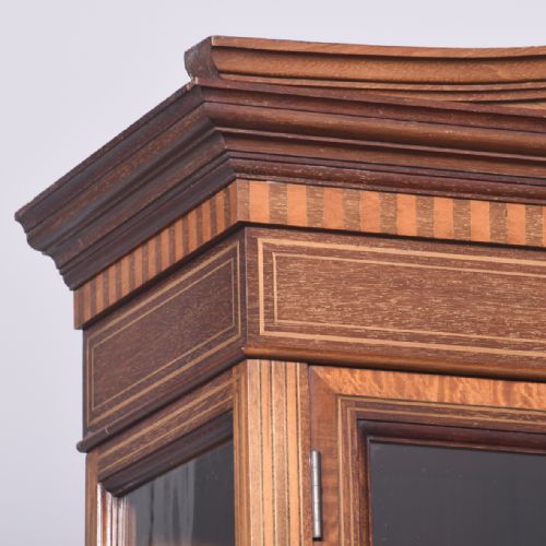 QUALITY INLAID MAHOGANY SHERATON STYLE BIJOUTERIE CABINET - ADDITIONAL PHOTO 2