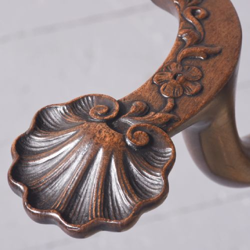 A QUALITY GEORGE II STYLE CARVED MAHOGANY ARMCHAIR - ADDITIONAL PHOTO 2