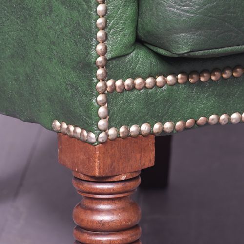 ATTRACTIVE GEORGE III BUTTONBACK MAHOGANY WING CHAIR - ADDITIONAL PHOTO 3