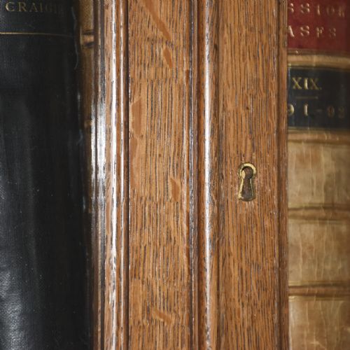 CARVED OAK 4 DOOR BOOKCASE - ADDITIONAL PHOTO 6