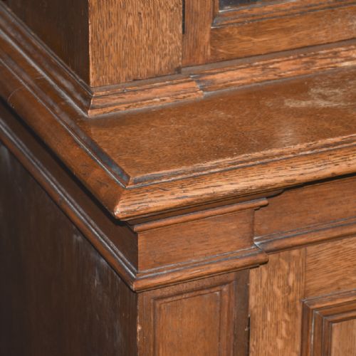 CARVED OAK 4 DOOR BOOKCASE - ADDITIONAL PHOTO 7