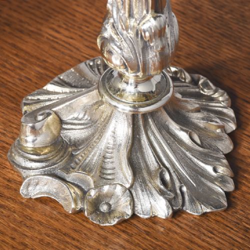 PAIR OF CAST BRONZE LAMPS - ADDITIONAL PHOTO 2