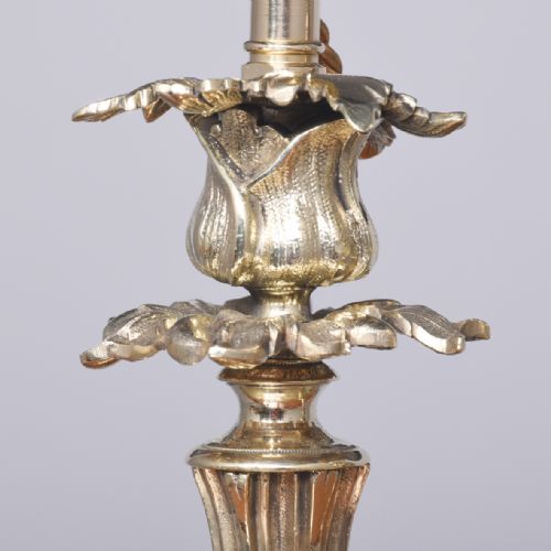 PAIR OF CAST BRONZE LAMPS - ADDITIONAL PHOTO 6