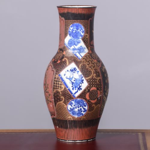 TALL JAPANESE BULBOUS VASE WITH UNUSUAL GEOMETRIC INSET PANELS - ADDITIONAL PHOTO 4
