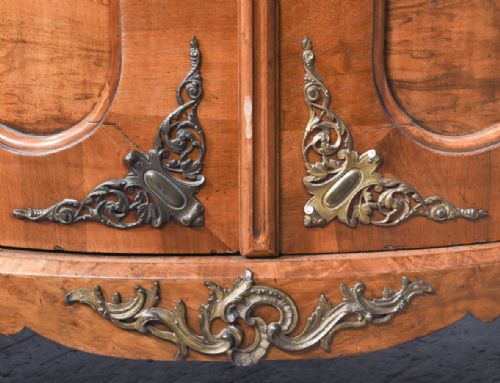 MAGNIFICENT ORMOLU MOUNTED FRENCH BURR WALNUT 2 DOOR ARMOIRE - ADDITIONAL PHOTO 3
