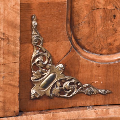 MAGNIFICENT ORMOLU MOUNTED FRENCH BURR WALNUT 2 DOOR ARMOIRE - ADDITIONAL PHOTO 5