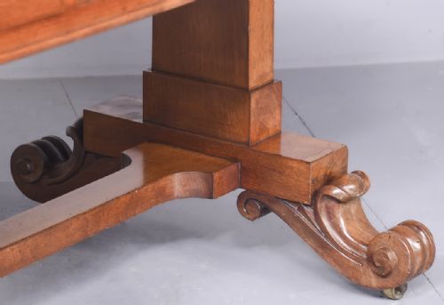 LARGE LONDON MADE COFFEE TABLE - ADDITIONAL PHOTO 4
