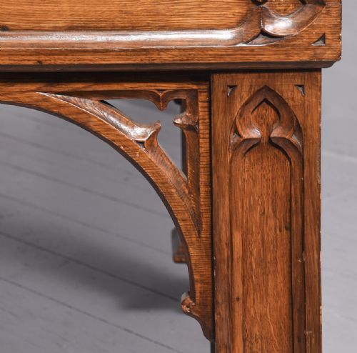 A GOTHIC OAK DINING TABLE - ADDITIONAL PHOTO 5