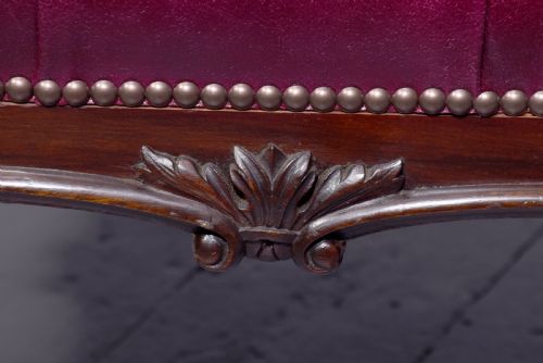 GEORGE III STYLE MAHOGANY AND LEATHER UPHOLSTERED CENTRE STOOL - ADDITIONAL PHOTO 5