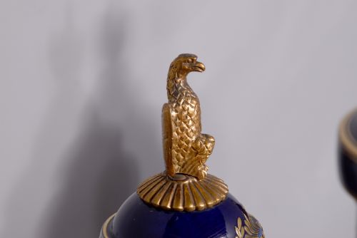 EXHIBITION QUALITY PAIR OF LIDDED SVRES VASES TO COMMEMORATE NAPOLEON BONAPARTE - ADDITIONAL PHOTO 15
