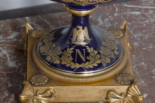 EXHIBITION QUALITY PAIR OF LIDDED SVRES VASES TO COMMEMORATE NAPOLEON BONAPARTE - ADDITIONAL PHOTO 21