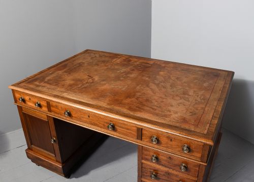 GEORGIAN STYLE MAHOGANY PARTNERS DESK - ADDITIONAL PHOTO 7