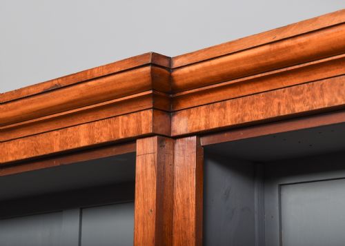 VICTORIAN MAHOGANY BREAKFRONT OPEN BOOKCASE - ADDITIONAL PHOTO 2