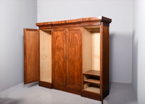 GEORGE IV FOURDOOR MAHOGANY WARDROBE - ADDITIONAL PHOTO 2